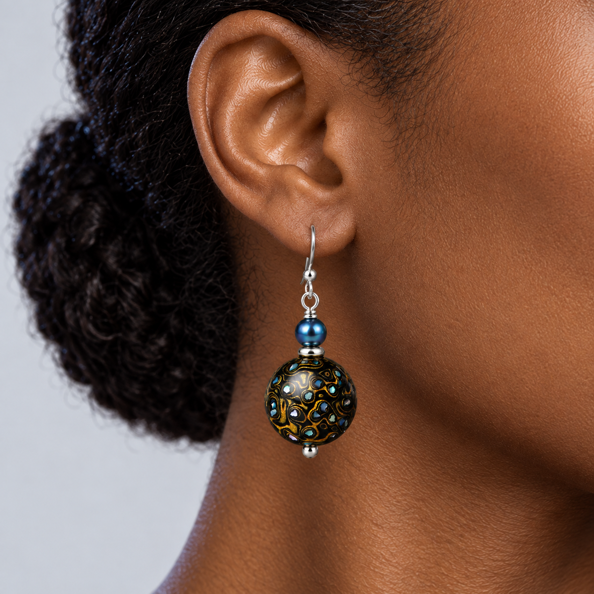 Natural Daqi Lacquer Bead Earrings – Crafted from Lacquer Tree Sap | Ancient Chinese Heritage